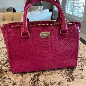 Michel kors bag.